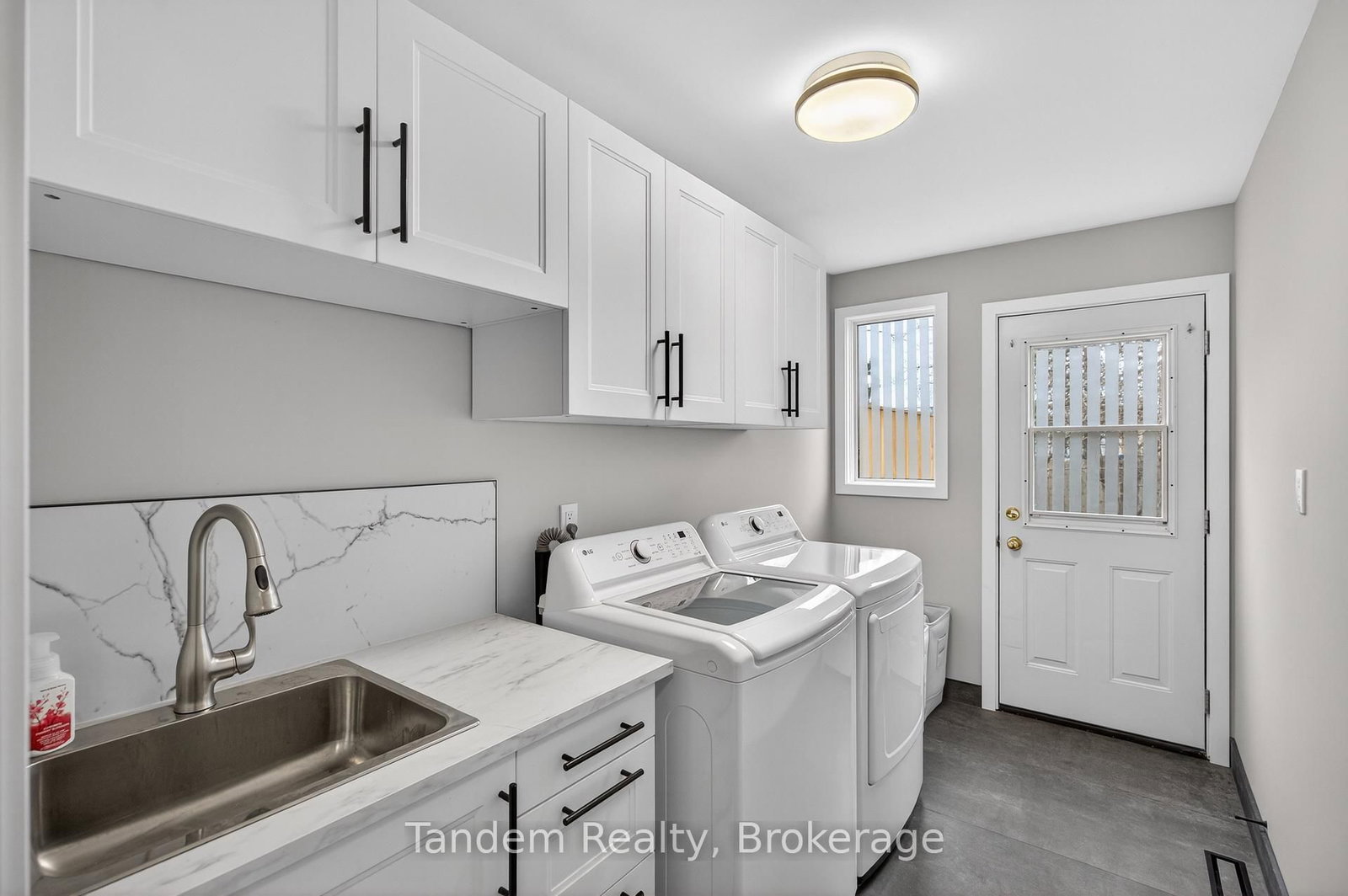 595 Beaver Court • Milton, ON photo 23