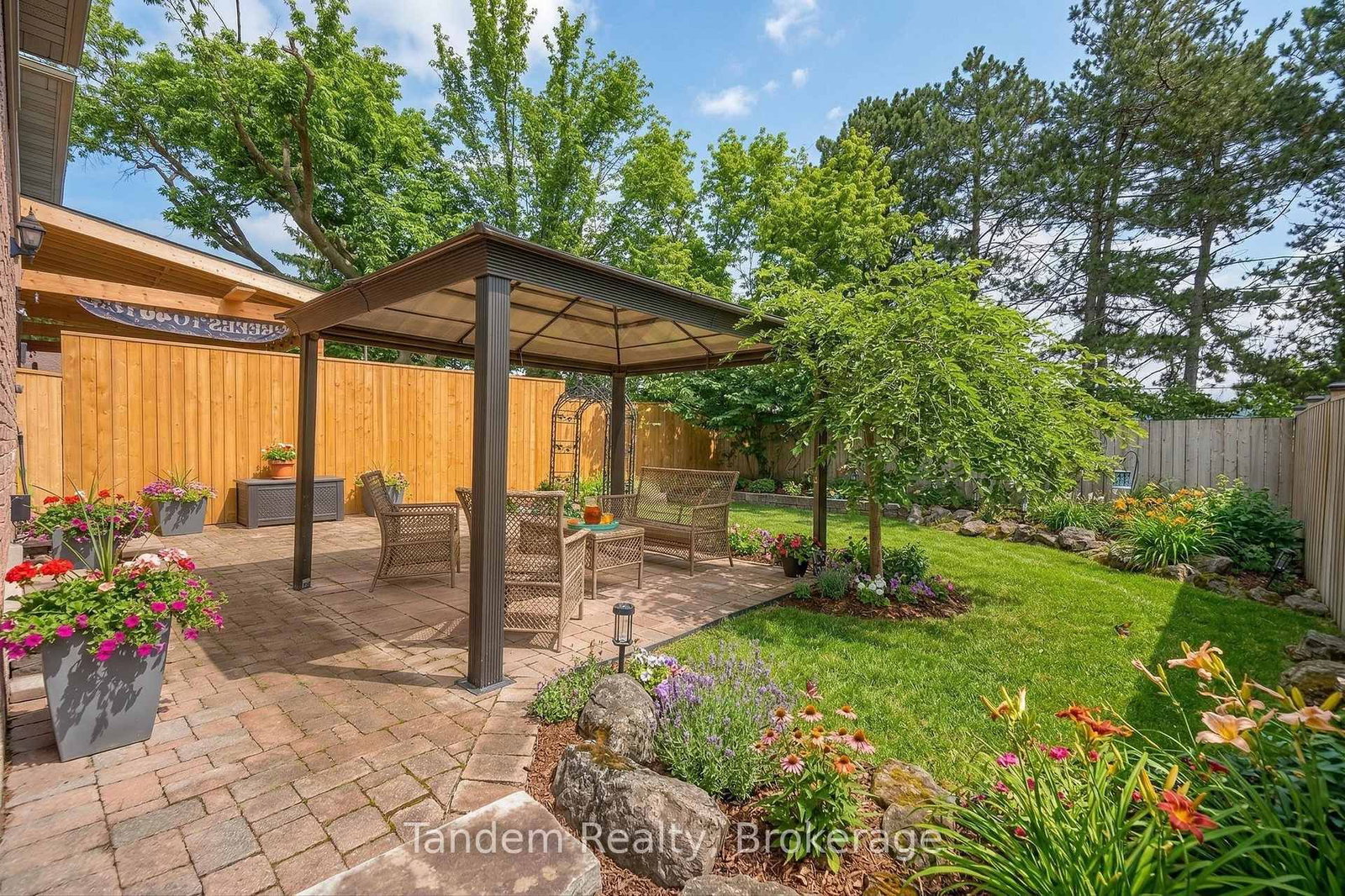 595 Beaver Court • Milton, ON photo 41