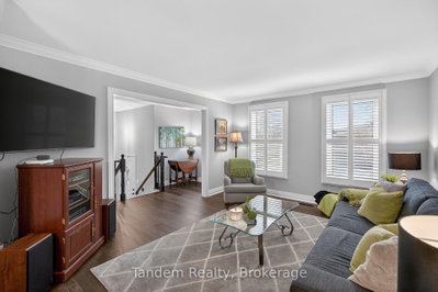 595 Beaver Court • Milton, ON photo 8