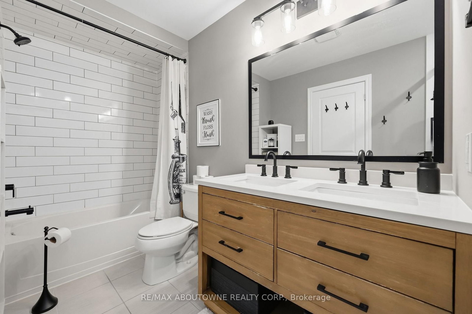 1401 Plains Road E • #63 • Burlington, ON photo 32