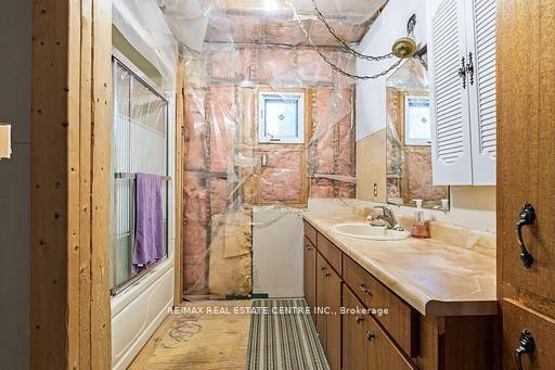 44 Willow Street S • Halton Hills, ON photo 15