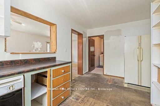 44 Willow Street S • Halton Hills, ON photo 9