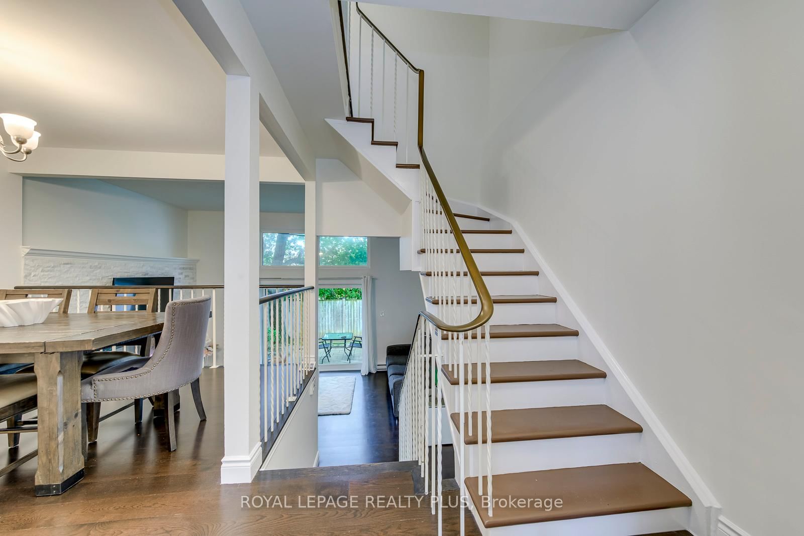 640 RATHBURN Road E • #1 • Mississauga, ON photo 18