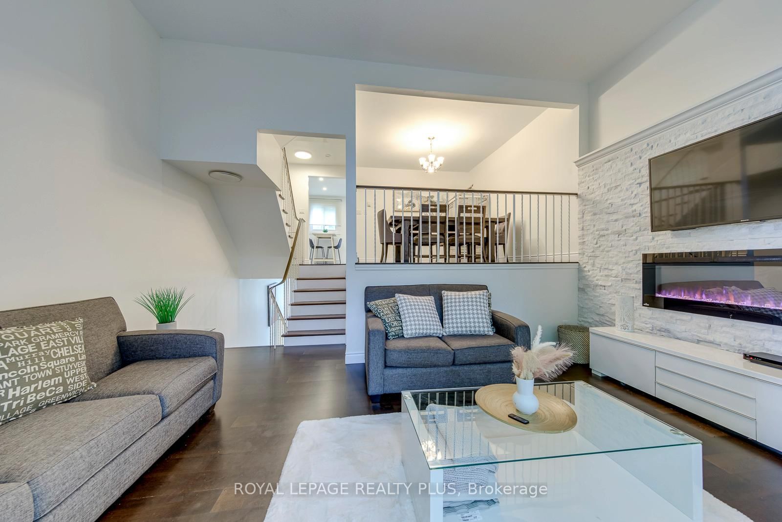 640 RATHBURN Road E • #1 • Mississauga, ON photo 8