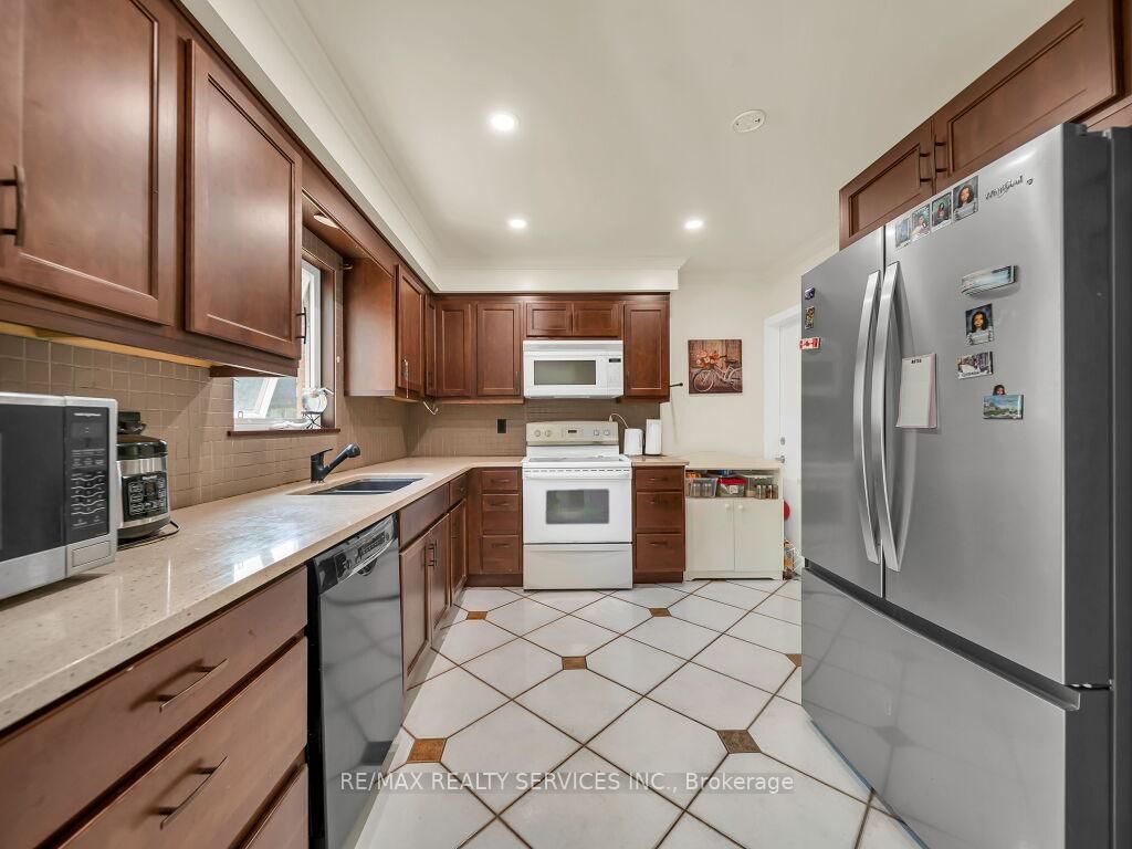 3079 Bartholomew Crescent • Mississauga, ON photo 13