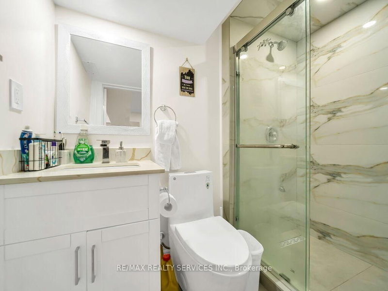 3079 Bartholomew Mississauga,ON L5N 3K9 — Photo 32