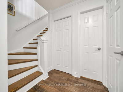 3079 Bartholomew Crescent • Mississauga, ON photo 5