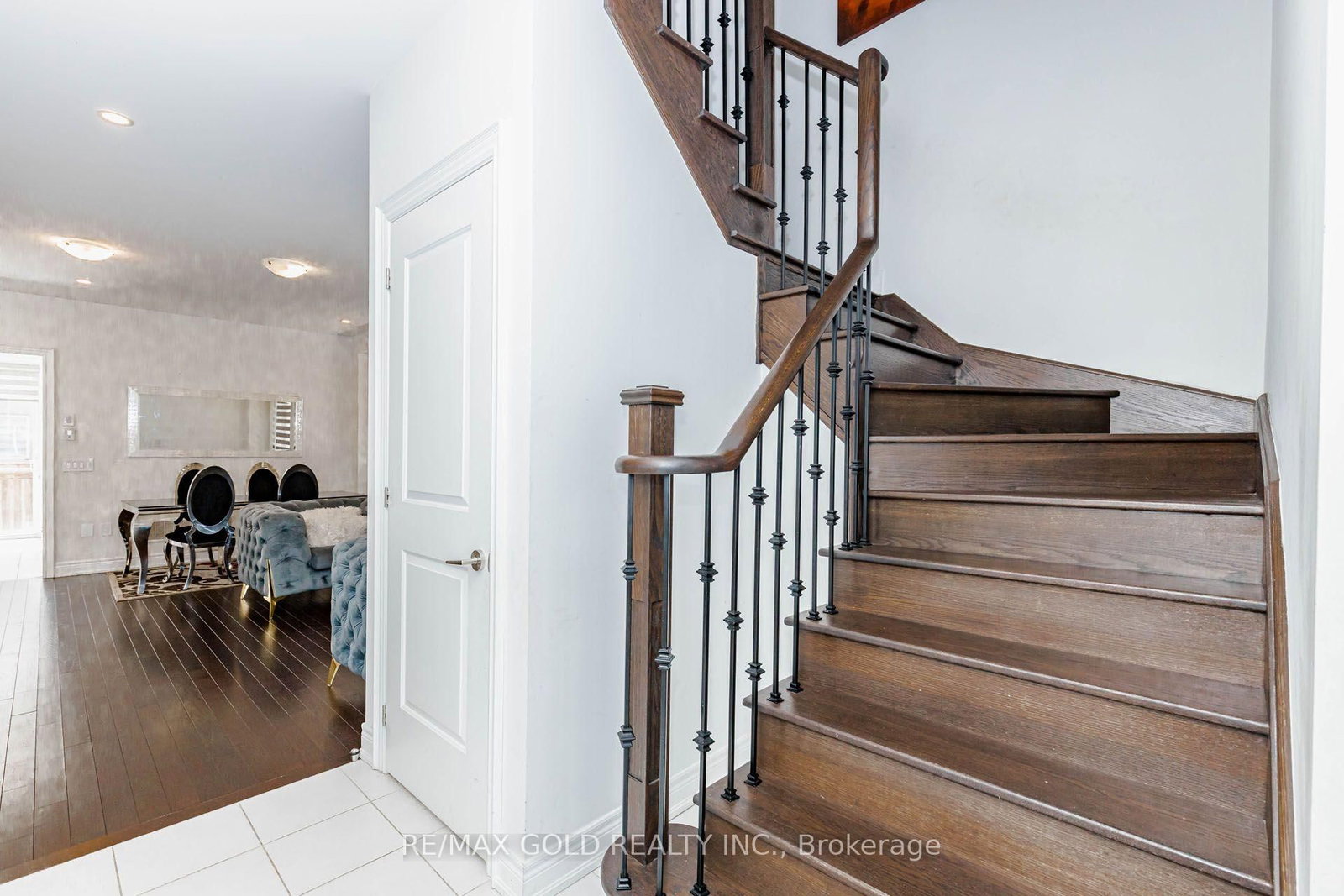 33 Tiger Crescent • Brampton, ON photo 5