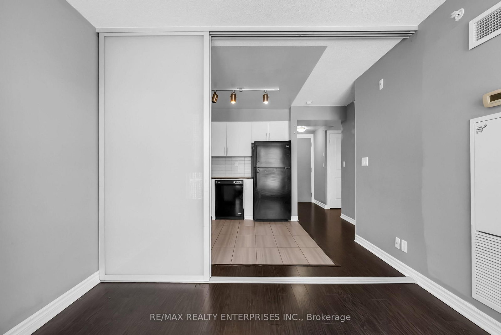 80 Esther Lorrie Drive • #522 • Toronto, ON photo 10