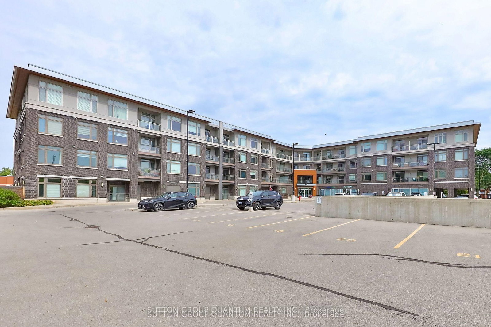 457 Plains Road E • #418 • Burlington, ON photo 10
