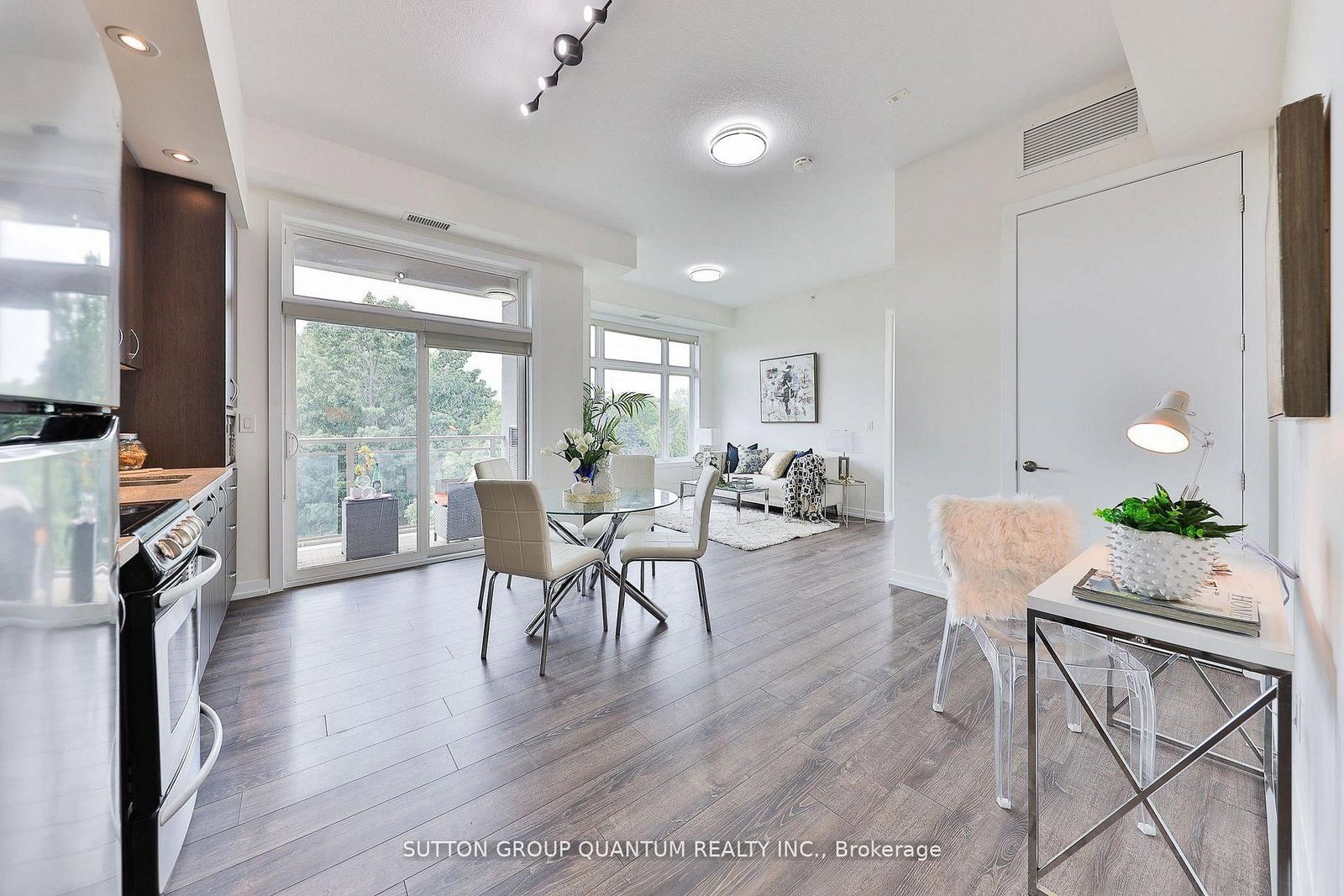 457 Plains Road E • #418 • Burlington, ON photo 14