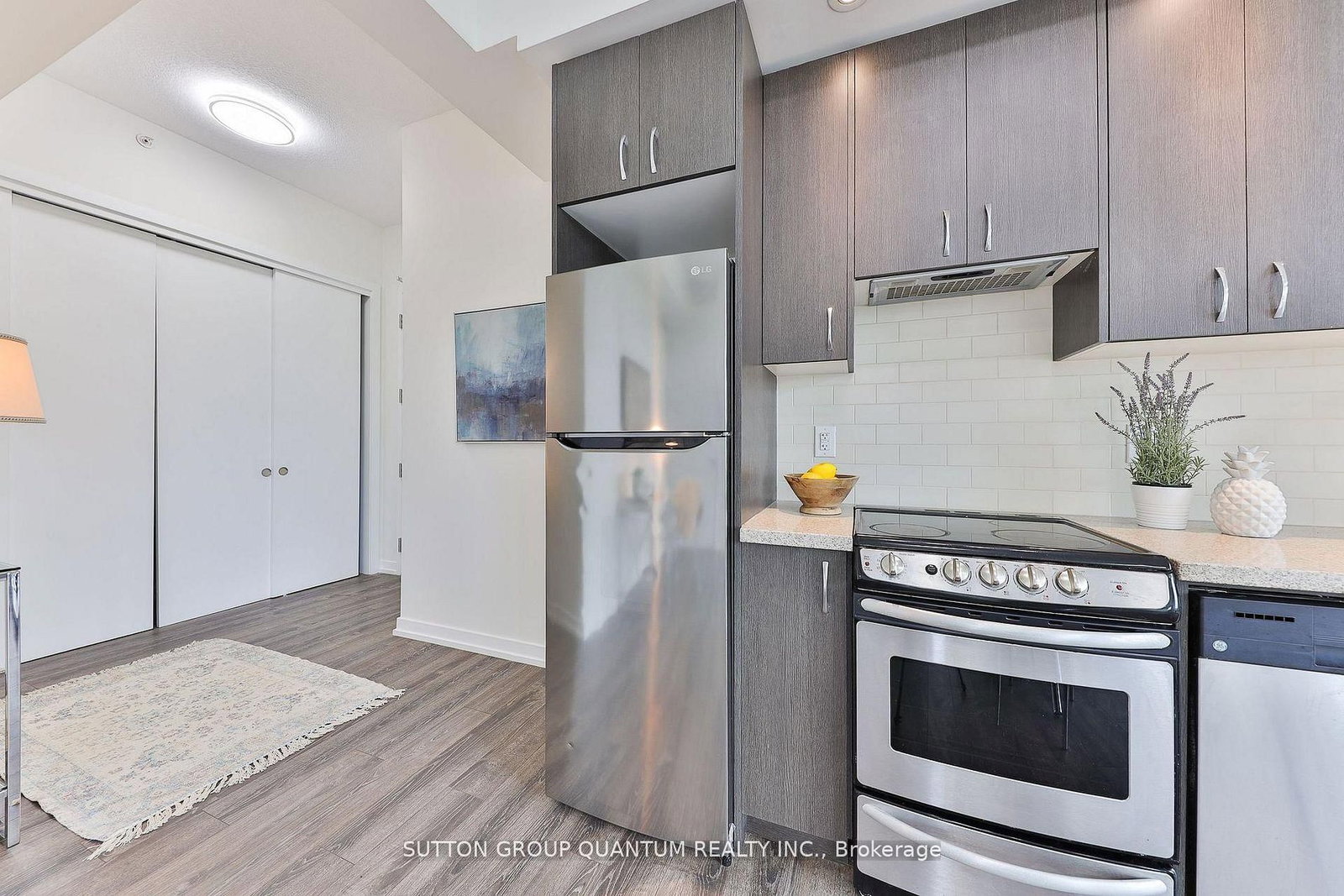 457 Plains Road E • #418 • Burlington, ON photo 16