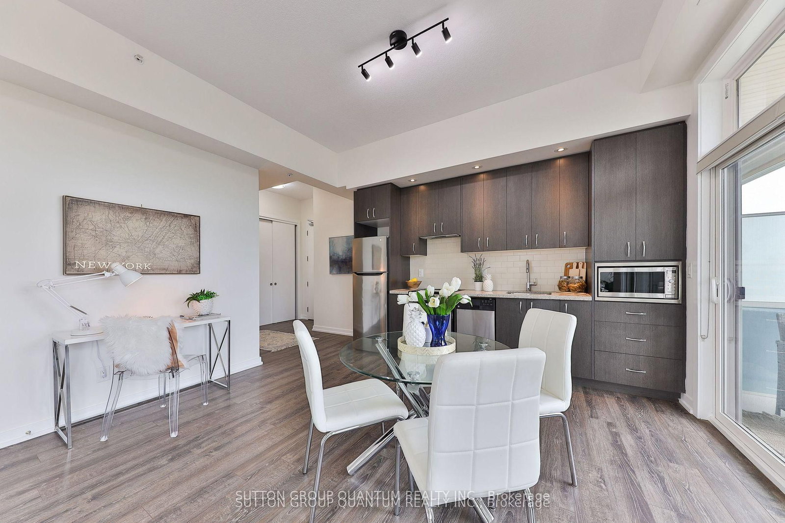 457 Plains Road E • #418 • Burlington, ON photo 22