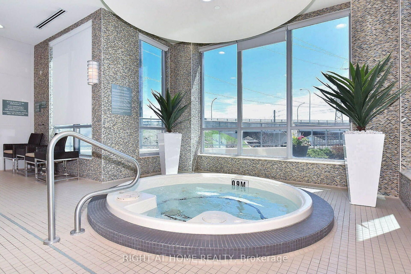 15 Viking Lane • ##2702 • Toronto, ON photo 34