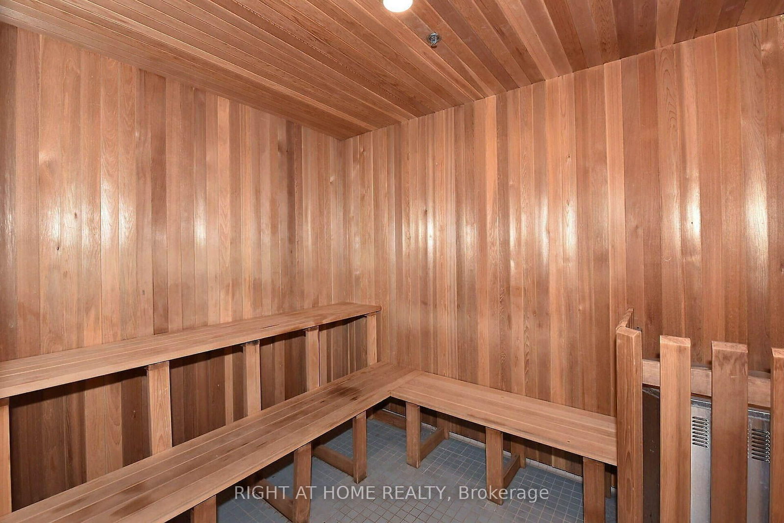 15 Viking Lane • ##2702 • Toronto, ON photo 35