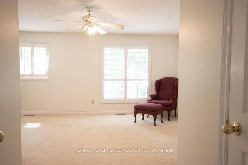 358 Erin Street • Oakville, ON photo 17