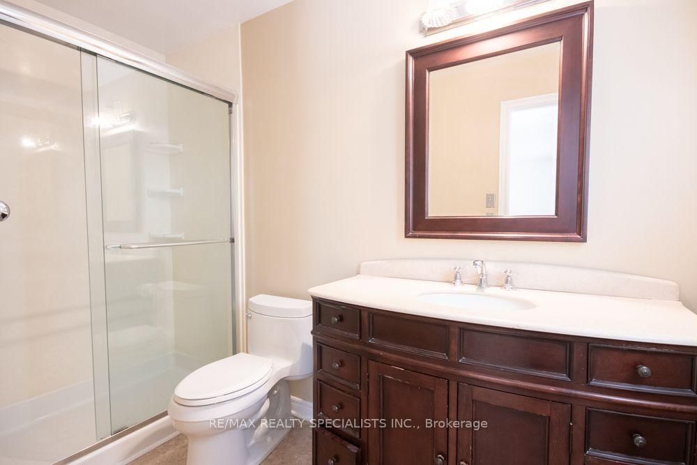 358 Erin Street • Oakville, ON photo 21