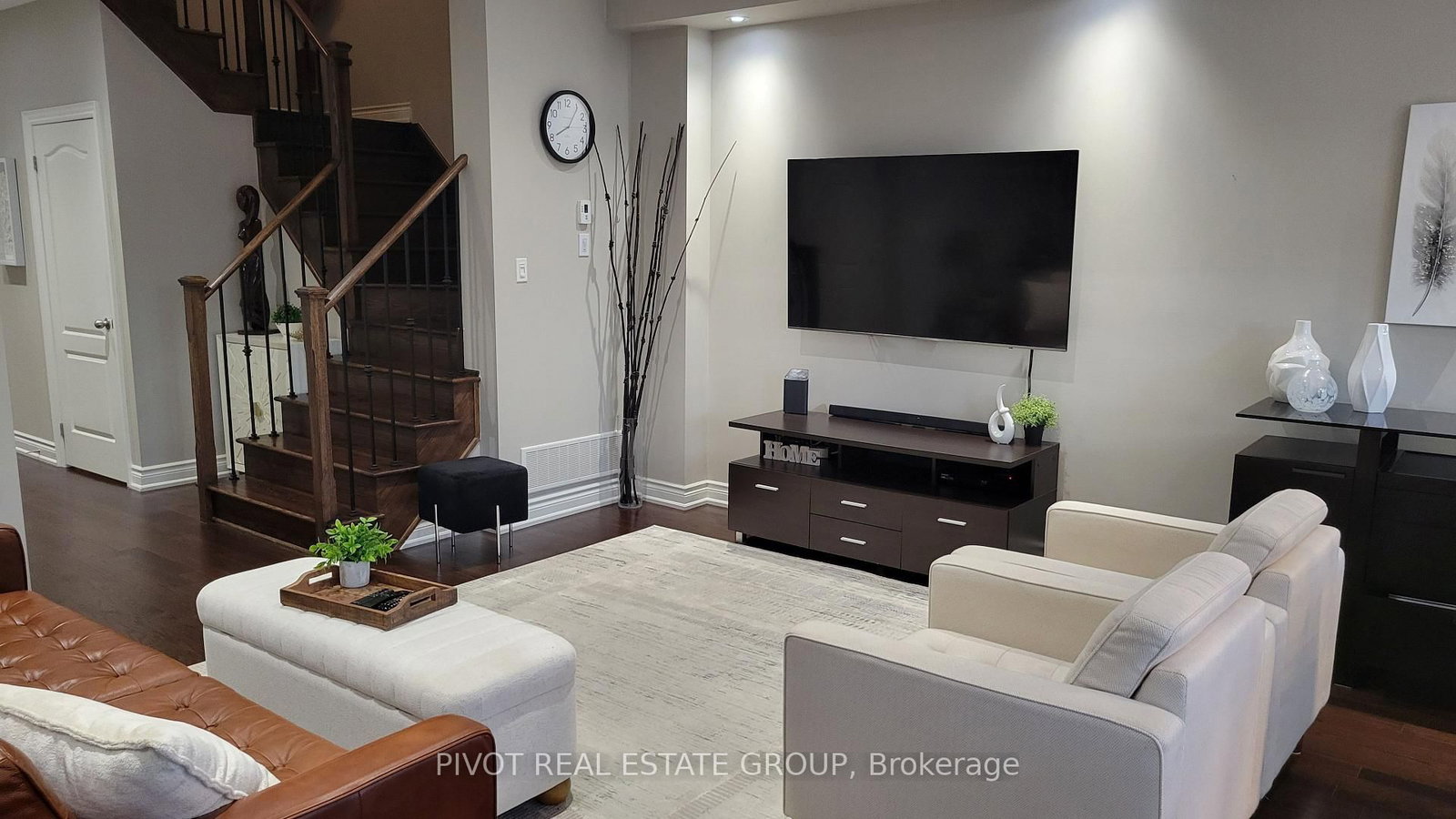 1292 Clarriage Court • Milton, ON photo 5