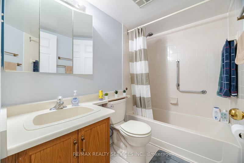 330 Mill Brampton,ON L6Y 3V3 — Photo 24