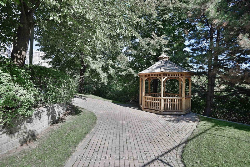 330 Mill Brampton,ON L6Y 3V3 — Photo 45