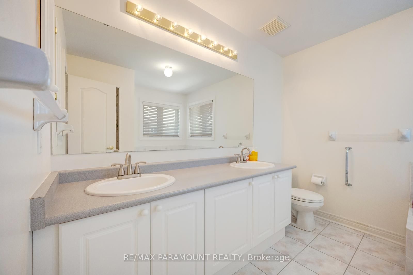 6407 Ormindale Way • Mississauga, ON photo 37
