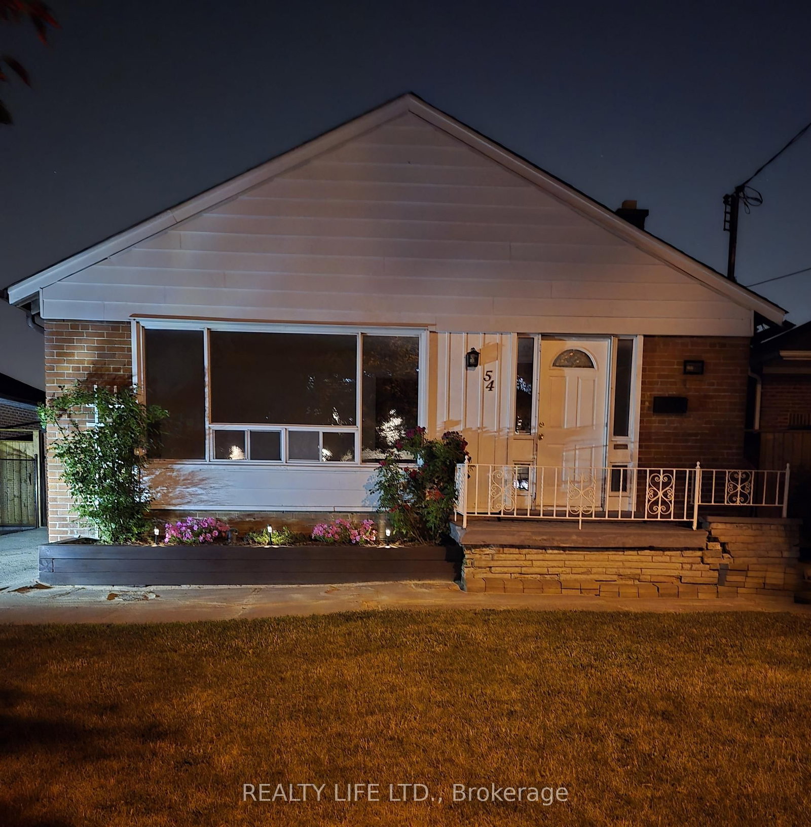 54 Garside Crescent • Toronto, ON photo 28