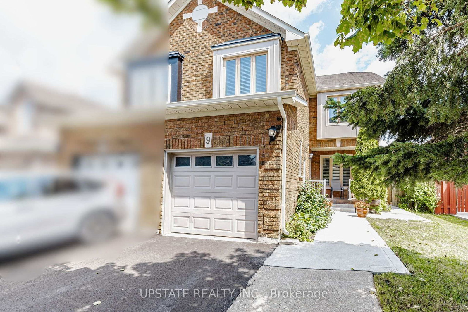 9 Palmolive Street • Brampton, ON photo 3