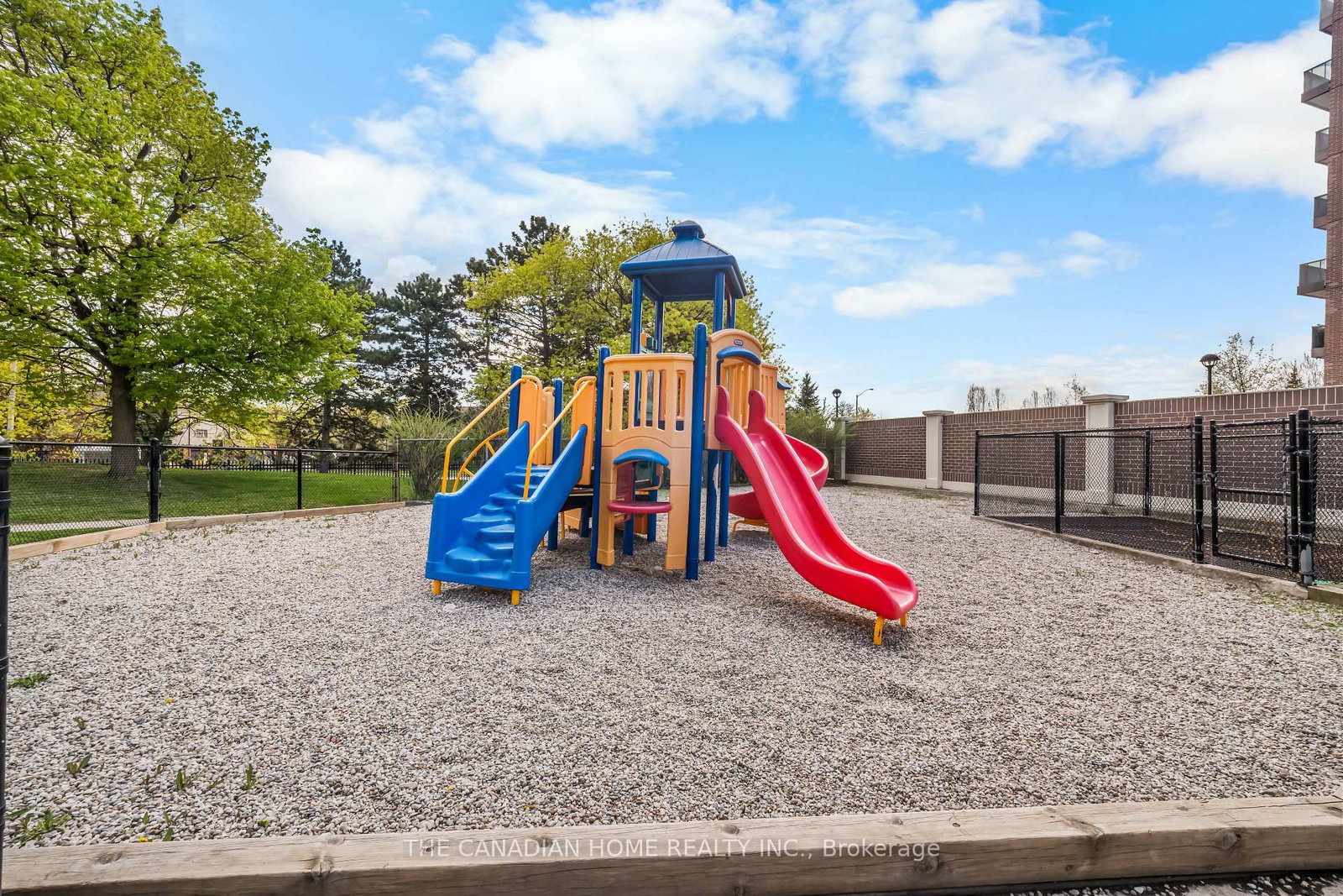 4 Lisa Street • #103 • Brampton, ON photo 16