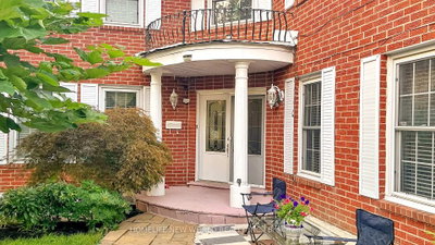 14 Madrid Crescent • Brampton, ON photo 4
