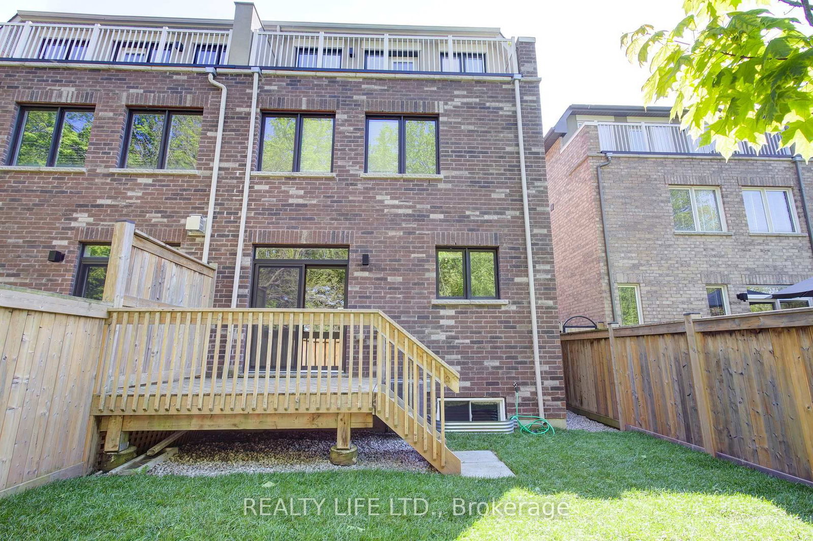 1209 Owls Head Road • Mississauga, ON photo 46