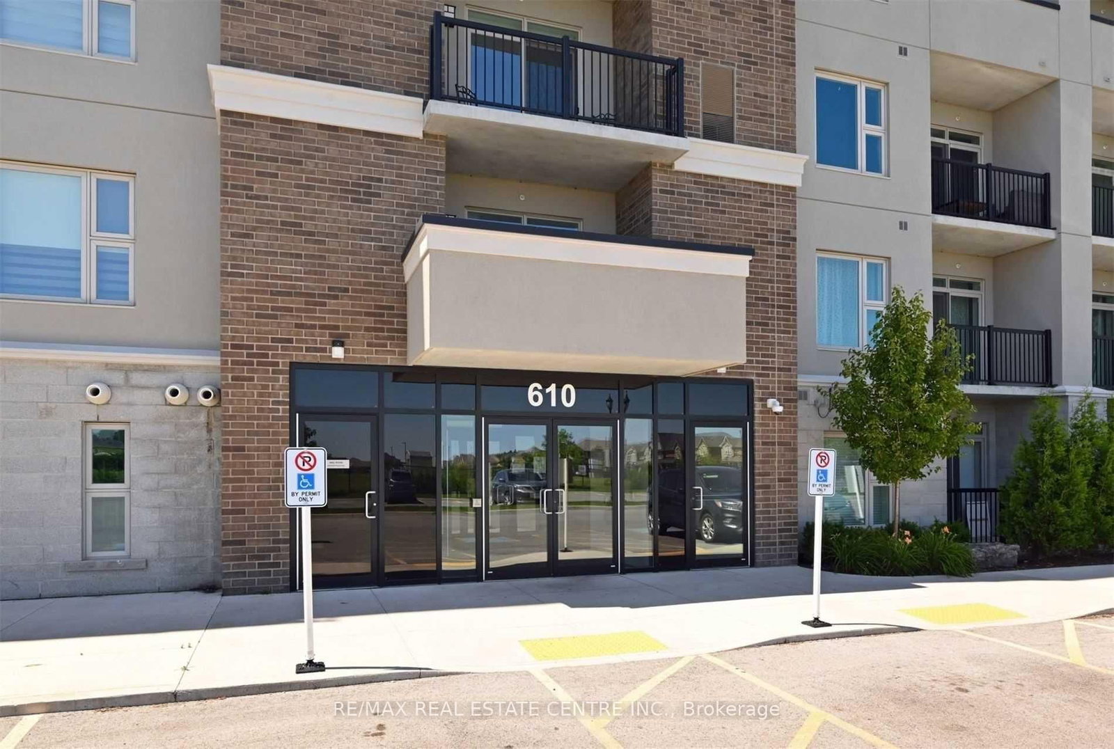 610 Farmstead Drive • #102 • Milton, ON photo 17