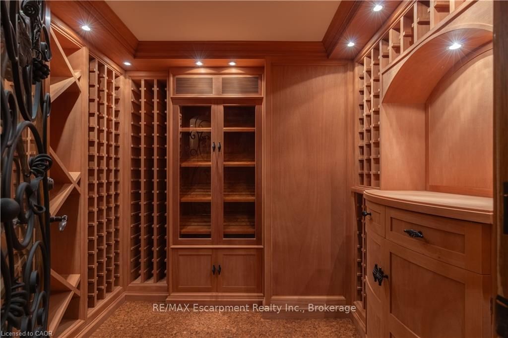 1081 Argyle Drive • Oakville, ON photo 41