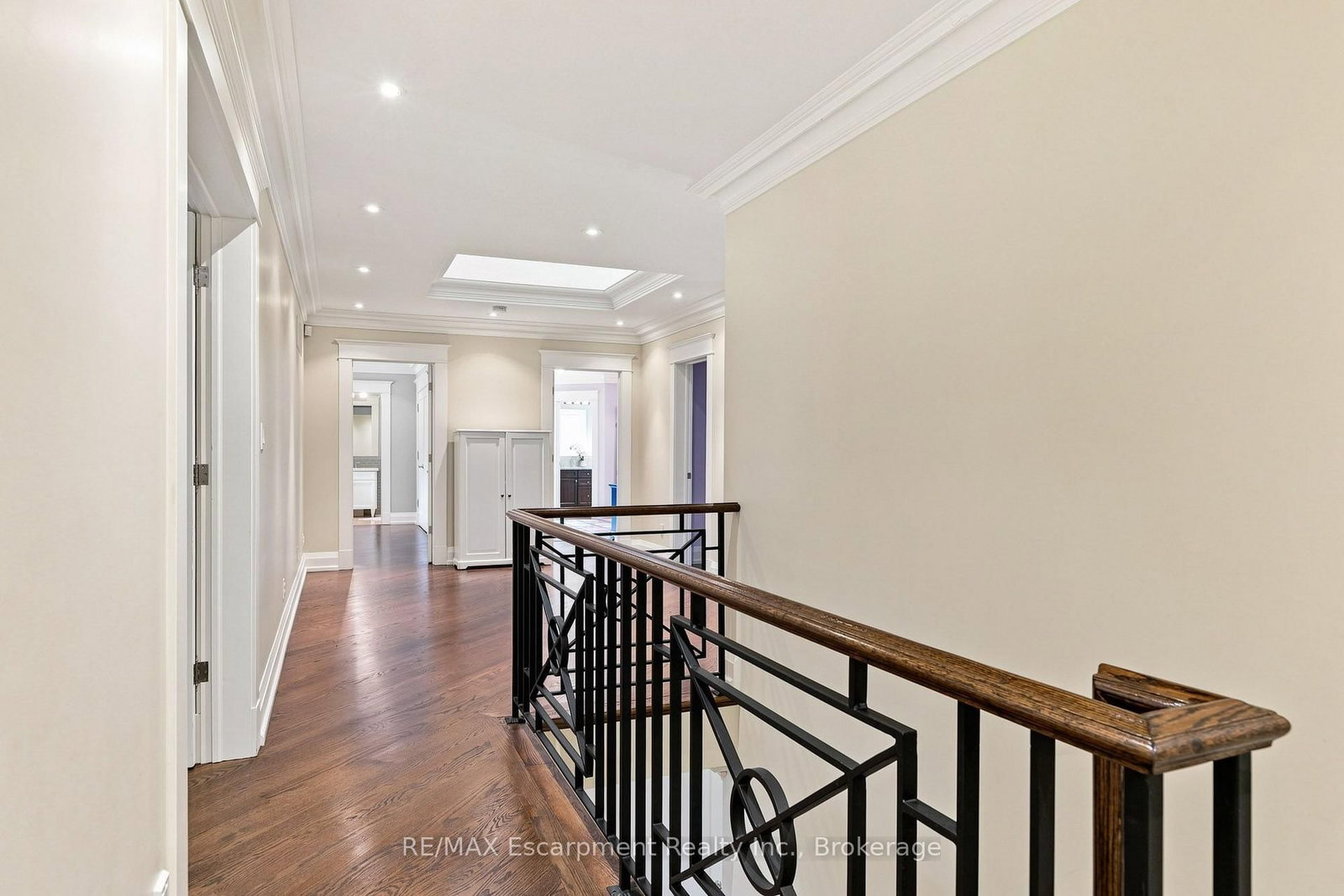 411 WEDGEWOOD Drive • Oakville, ON photo 37