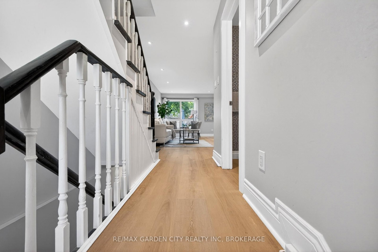 3008 Palmer Drive • #8 • Burlington, ON photo 4