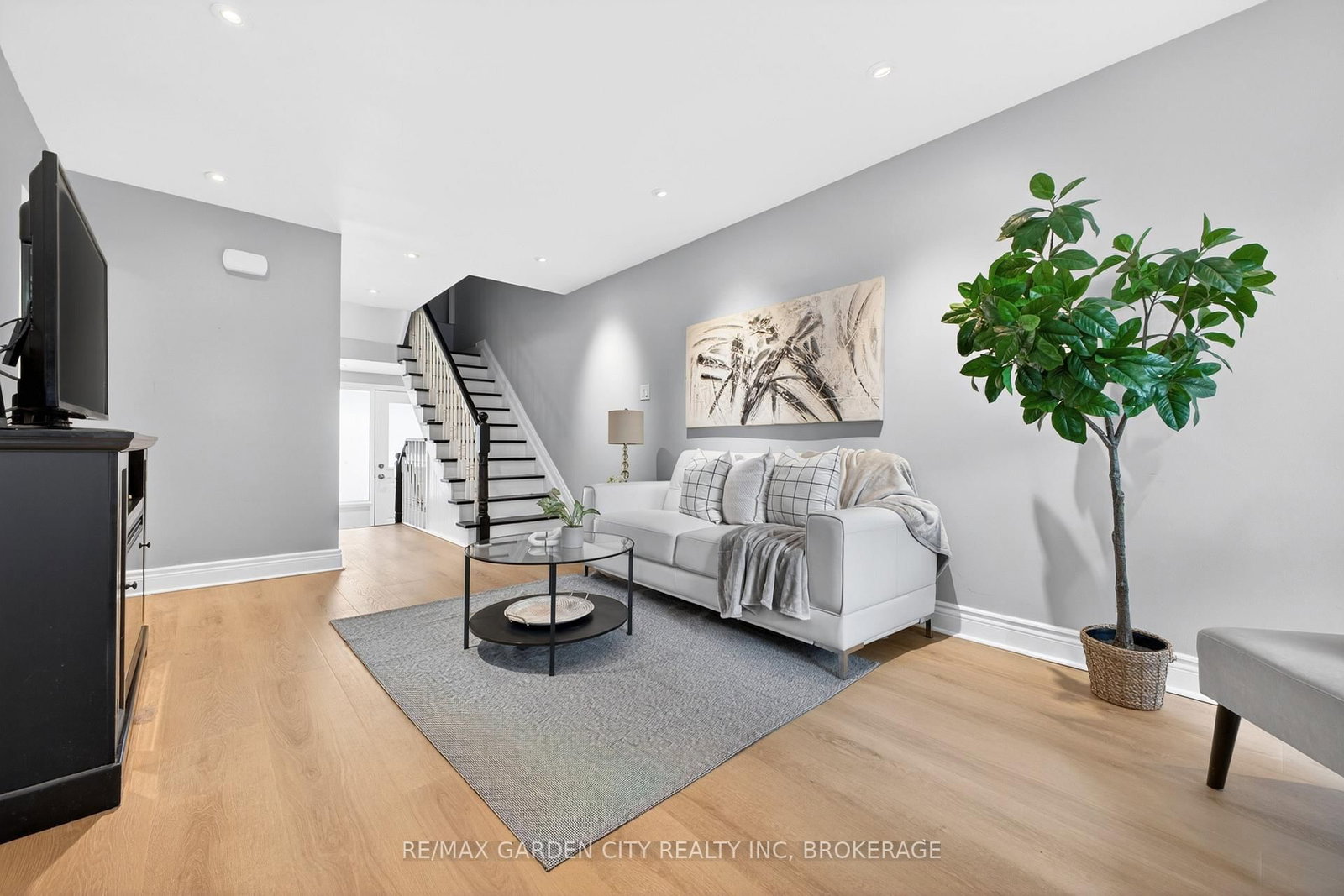 3008 Palmer Drive • #8 • Burlington, ON photo 6