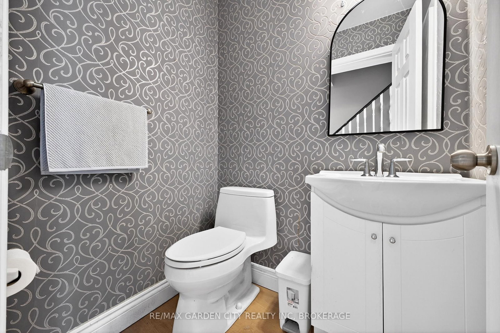 3008 Palmer Drive • #8 • Burlington, ON photo 7