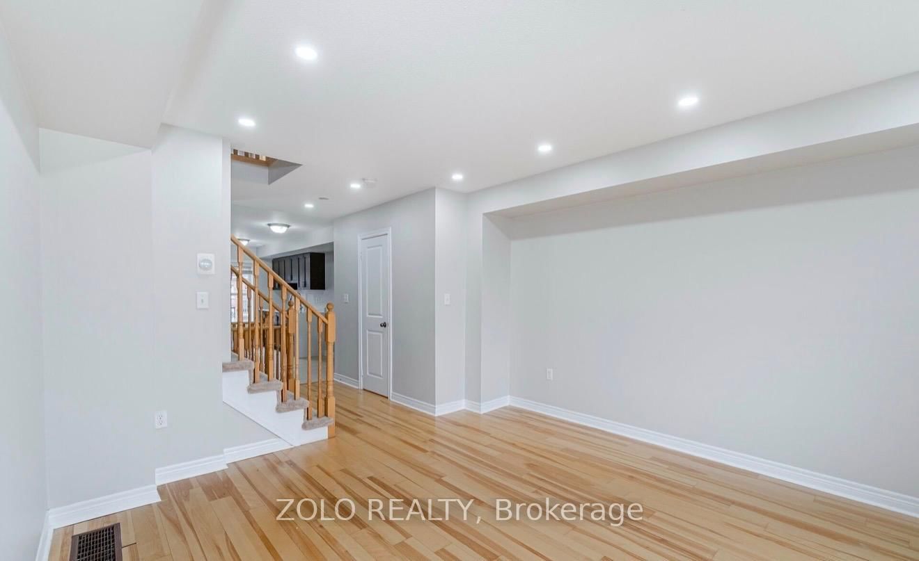 4 Soldier Street, Brampton 5