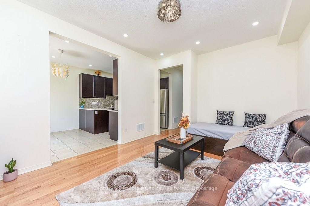 270 Brussels Avenue • Brampton, ON photo 14
