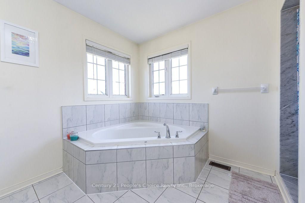 270 Brussels Avenue • Brampton, ON photo 35