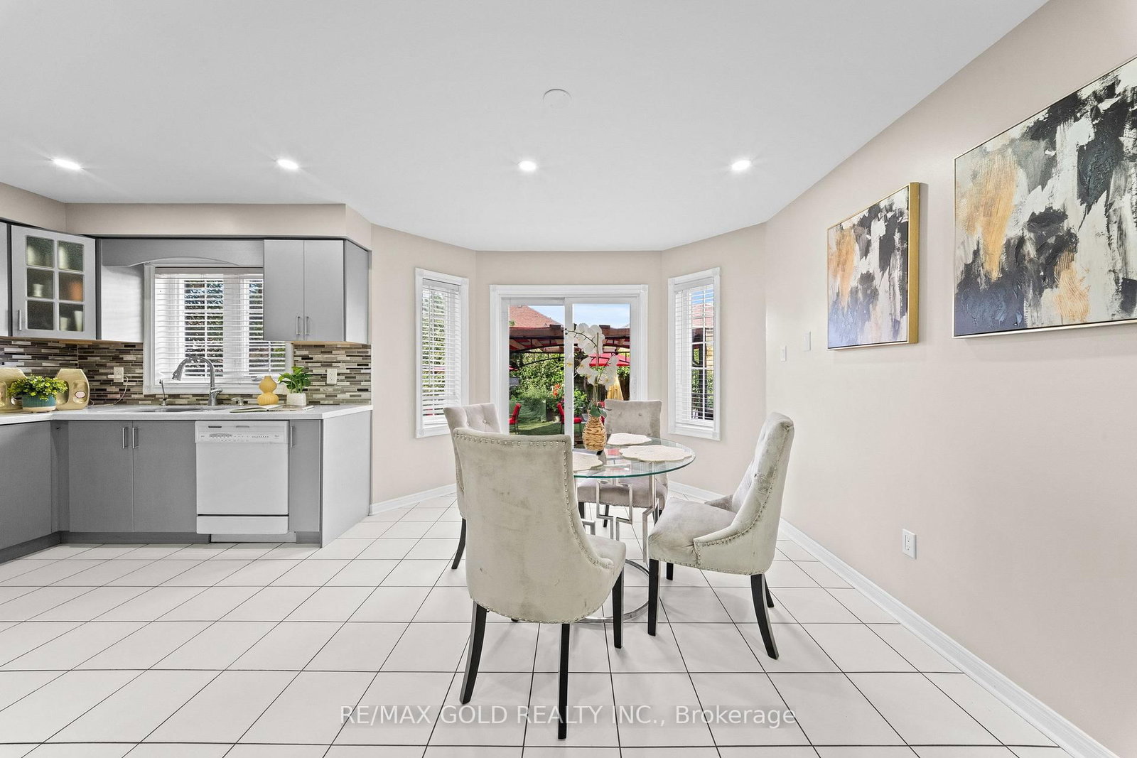119 Mountainash Road • Brampton, ON photo 14