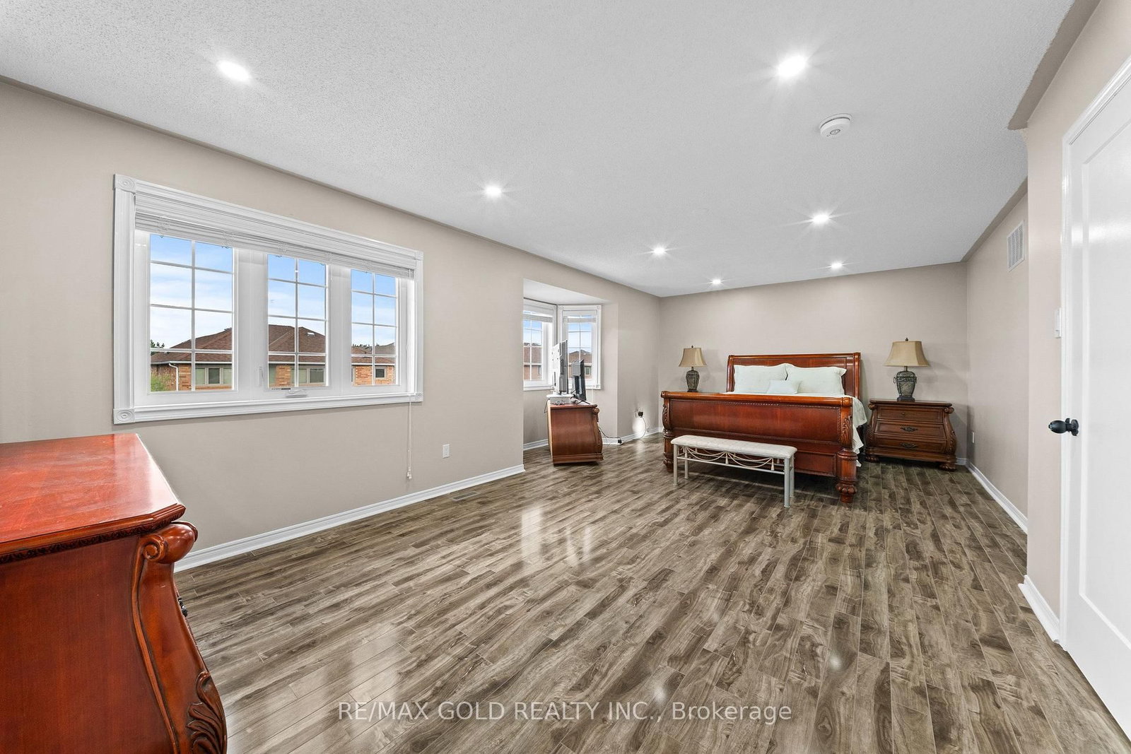 119 Mountainash Road • Brampton, ON photo 23