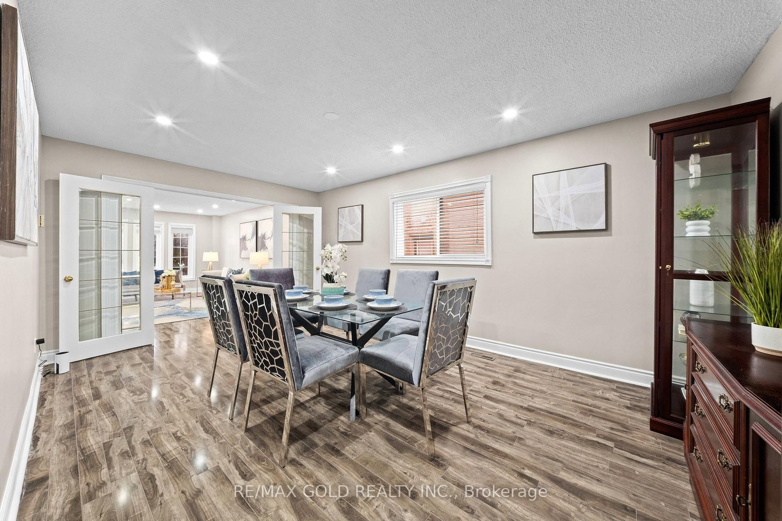 119 Mountainash Road • Brampton, ON photo 8