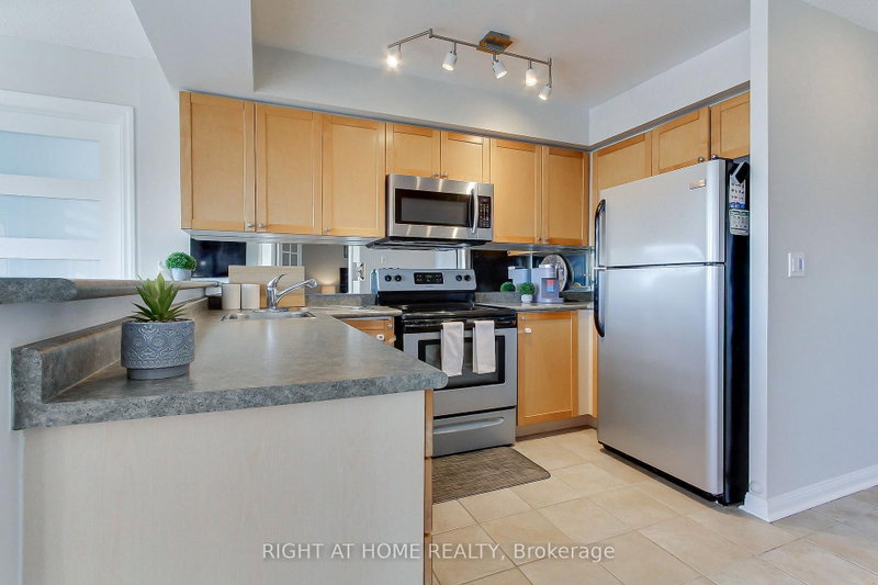 1140 Parkwest Mississauga,ON L5E 3K9 — Photo 6