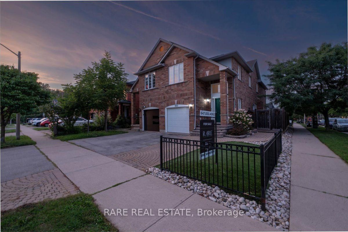 1825 Hobson Drive • Burlington, ON photo 1