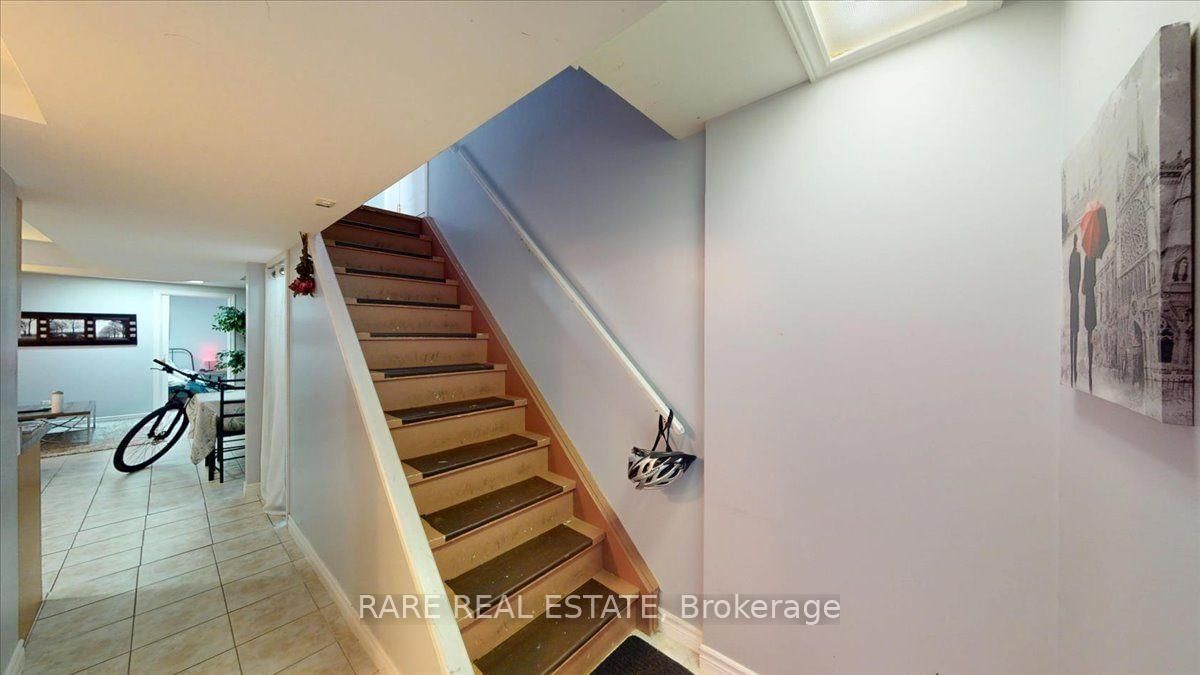 1825 Hobson Drive • Burlington, ON photo 25