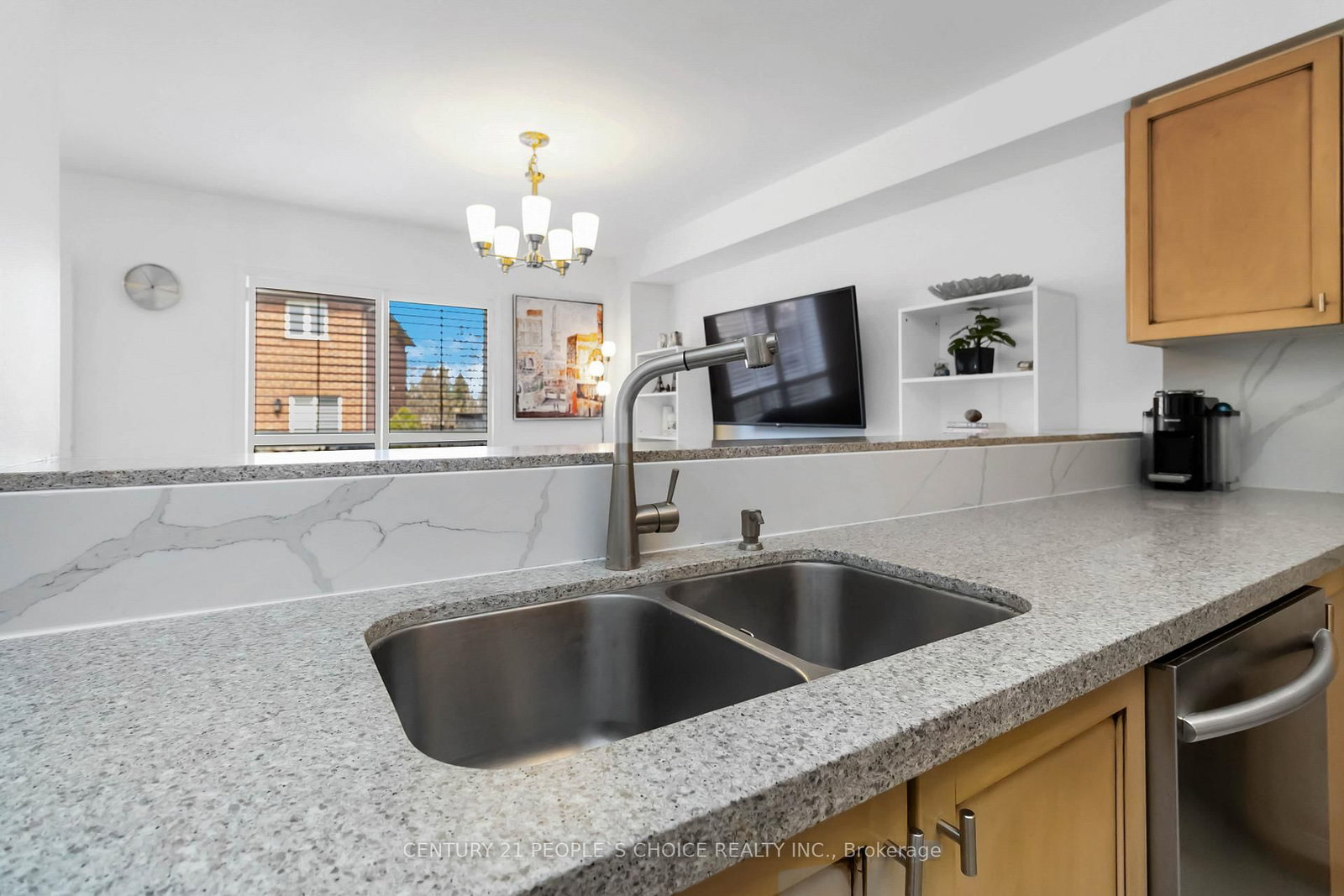 2145 Redstone Crescent • Oakville, ON photo 19
