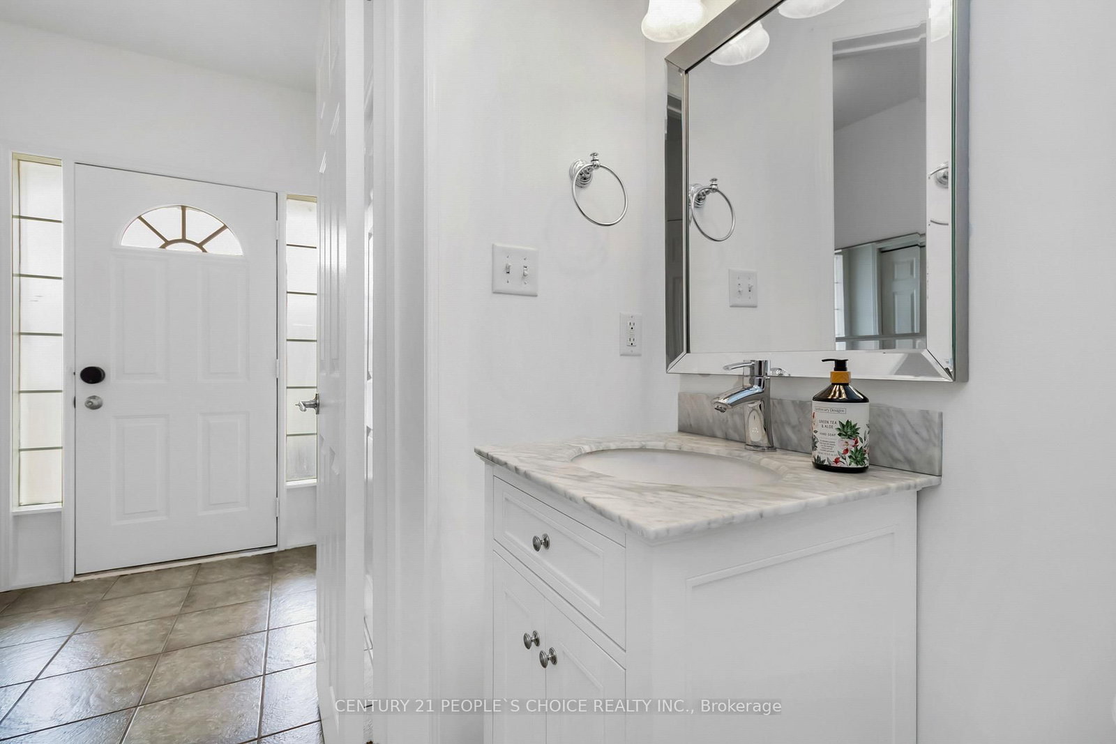 2145 Redstone Crescent • Oakville, ON photo 6