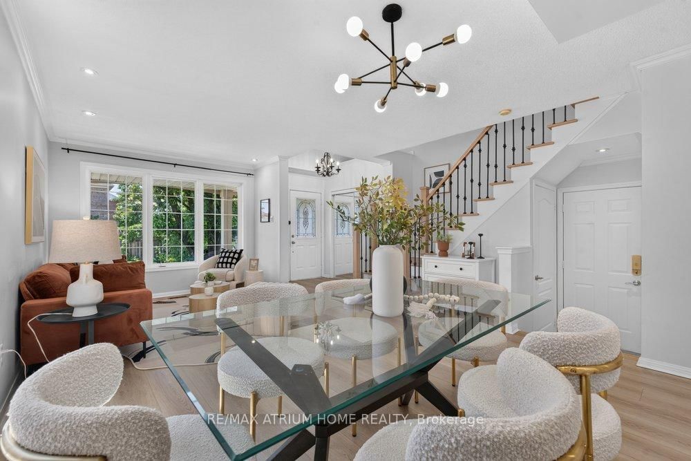 2293 Oakhaven Drive • Oakville, ON photo 13