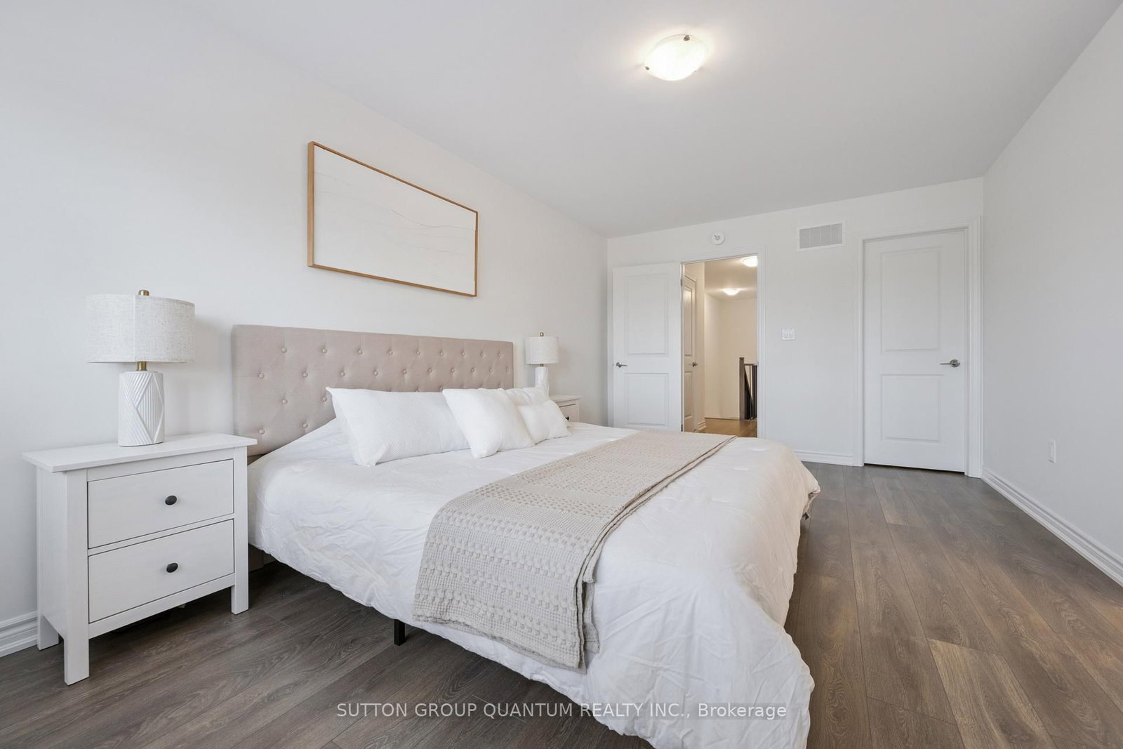 3040 Robert Lamb Boulevard • Oakville, ON photo 13