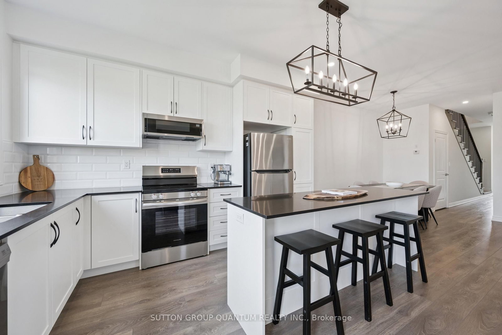 3040 Robert Lamb Boulevard • Oakville, ON photo 5